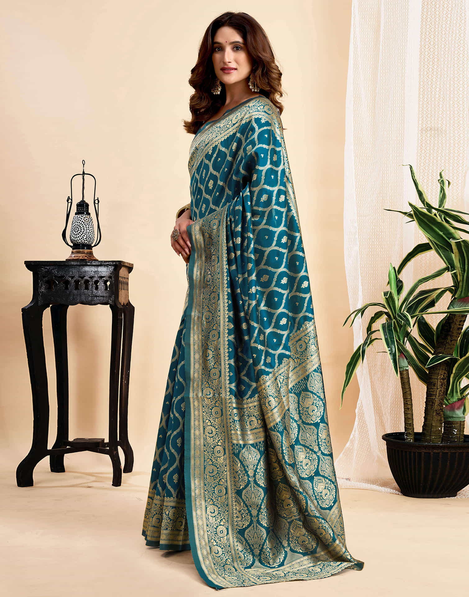 Rama Jaal Silk Woven Banarasi Saree