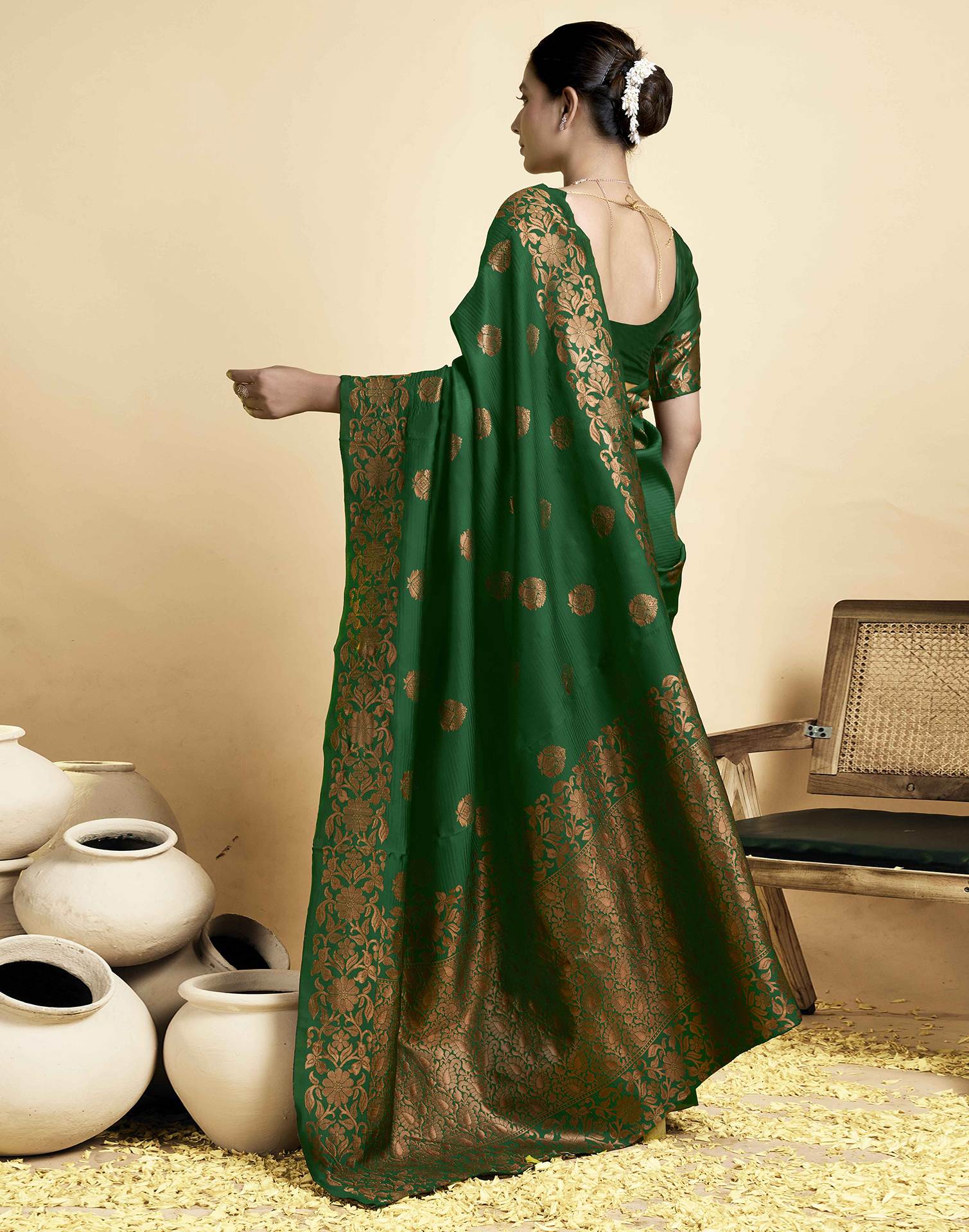 Green Floral Silk Woven Banarasi Saree