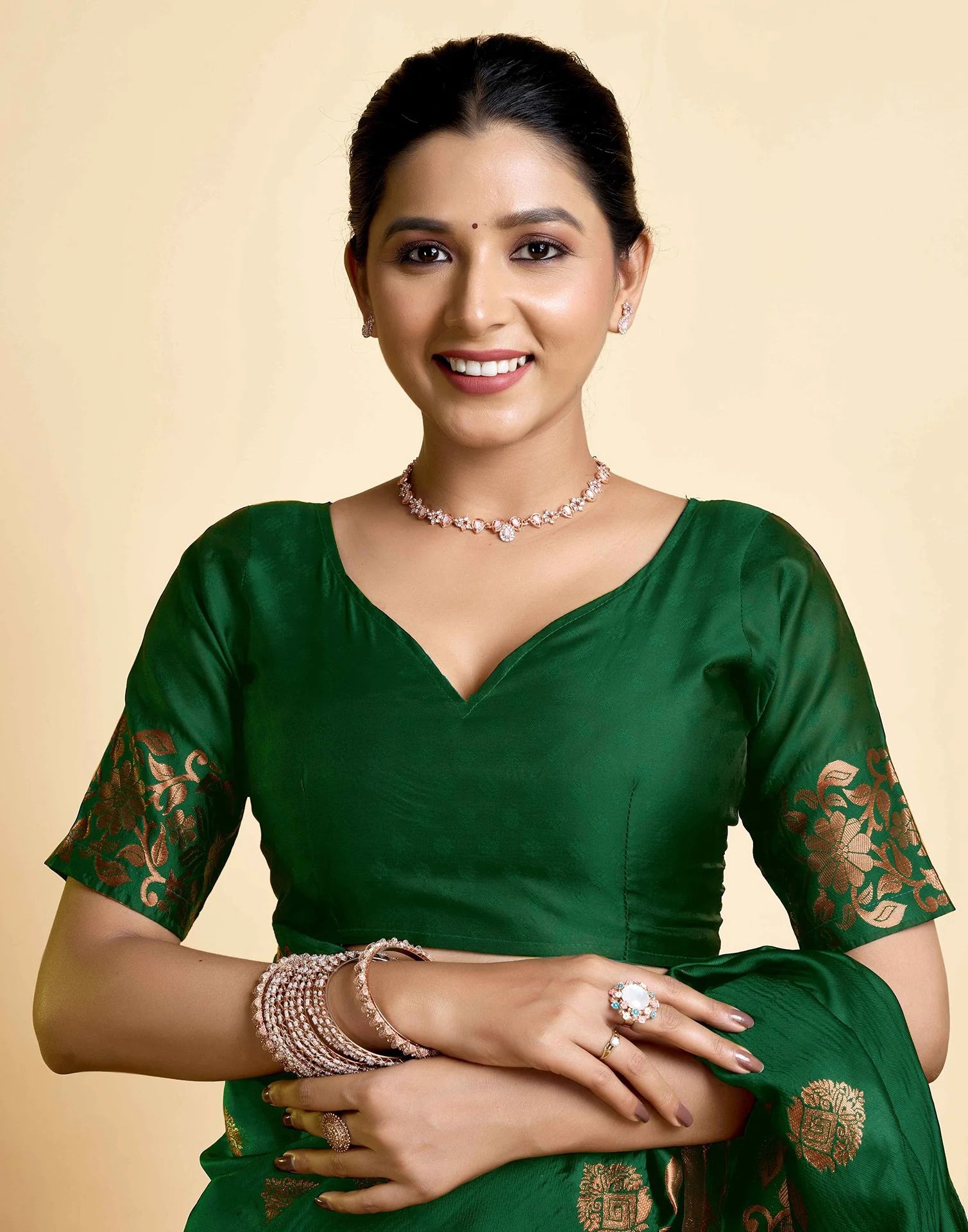 Green Floral Silk Woven Banarasi Saree