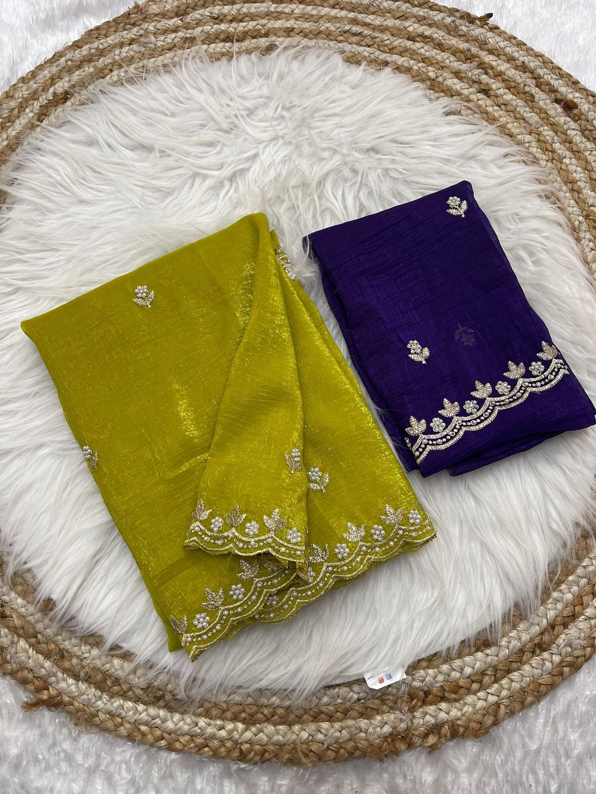 Women's new Crush Chiffon Handwork Saree