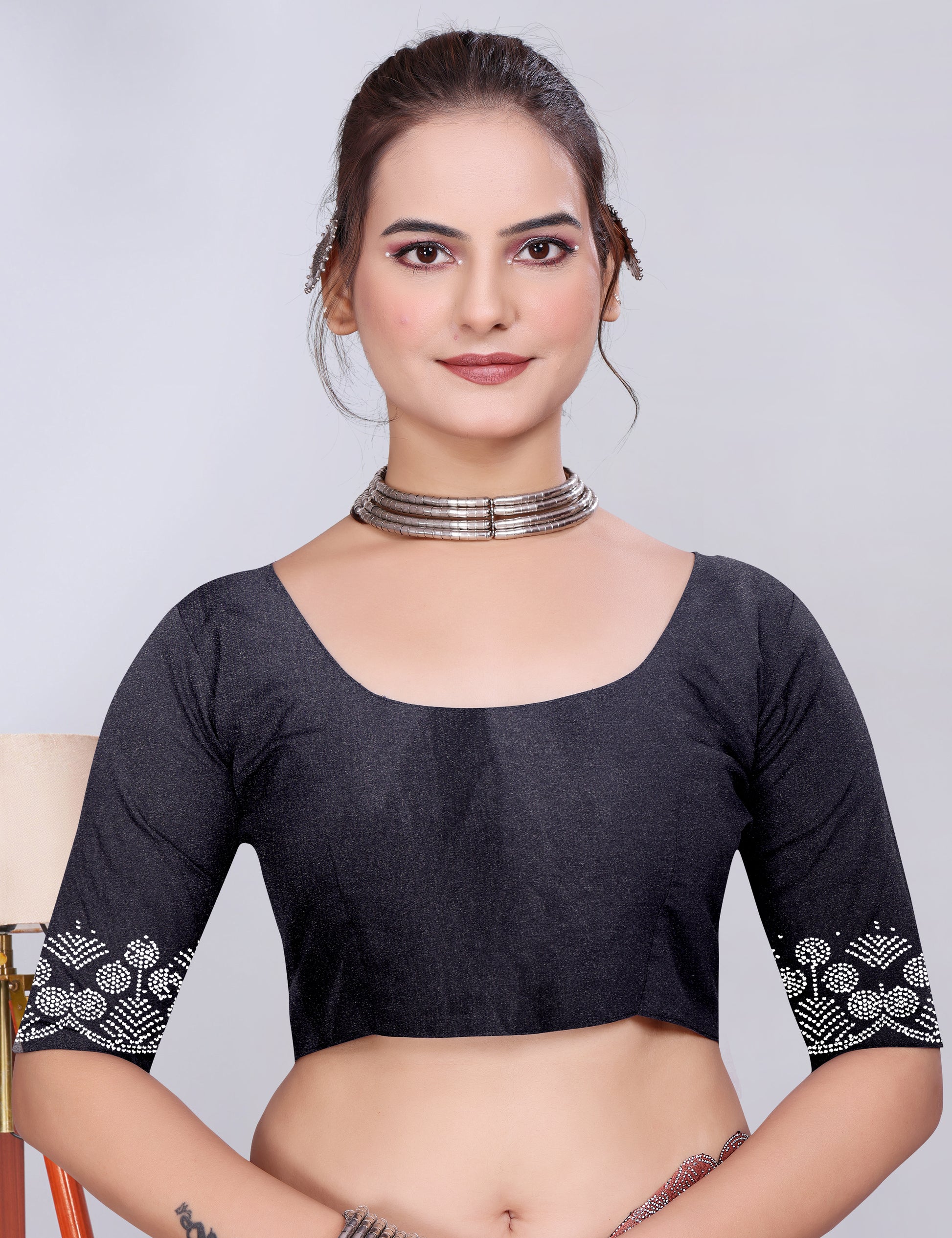 New Peding heavy georgette saree with boutiful work with blouse