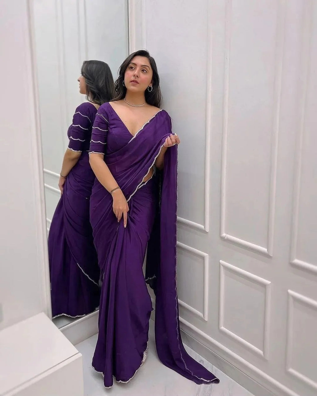 Alluring Designer georgette solid purple laced saree with blouse piece